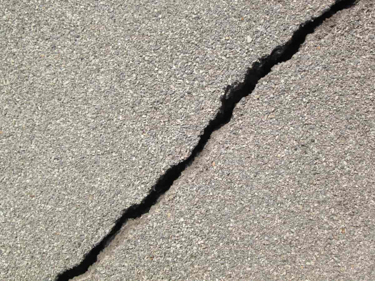 What caused the Cracks in Your Driveway?