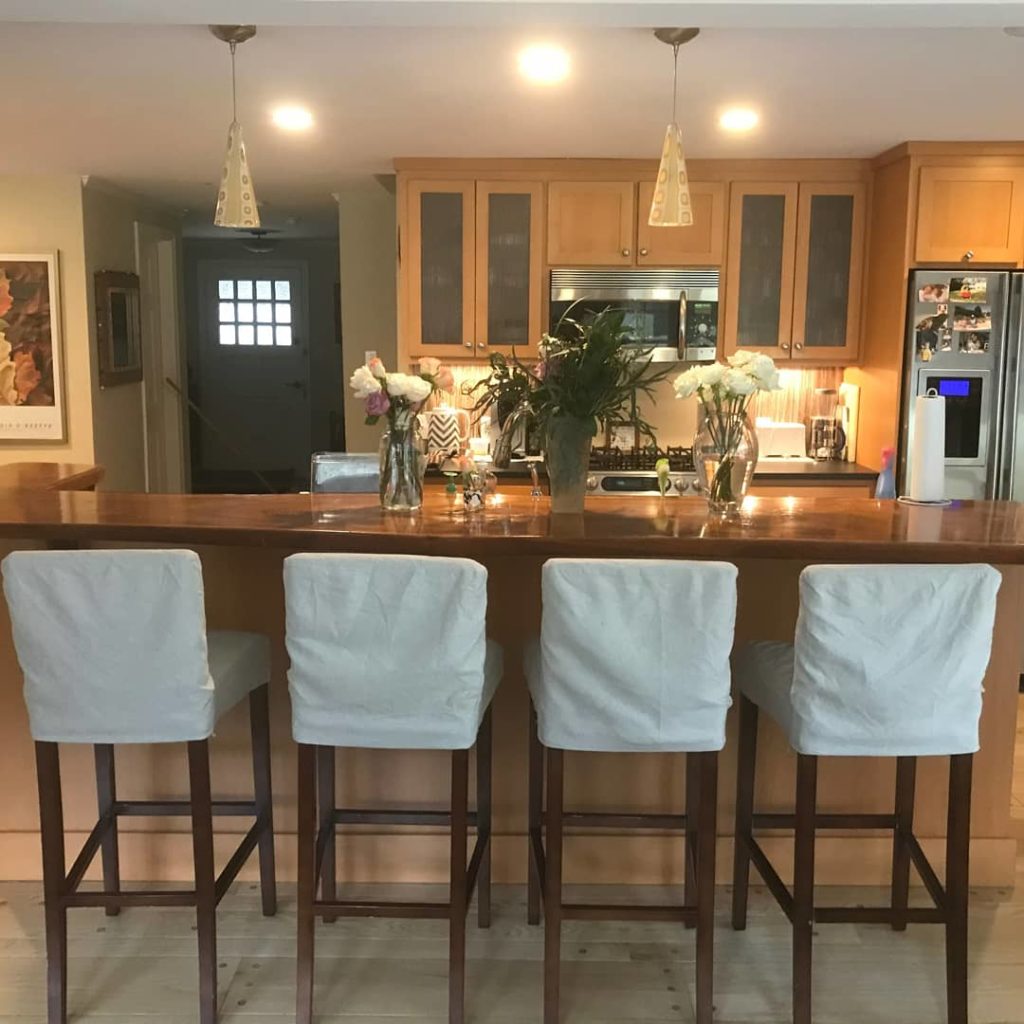 How To Clean Interior Walls Of A House? Right Track Painting